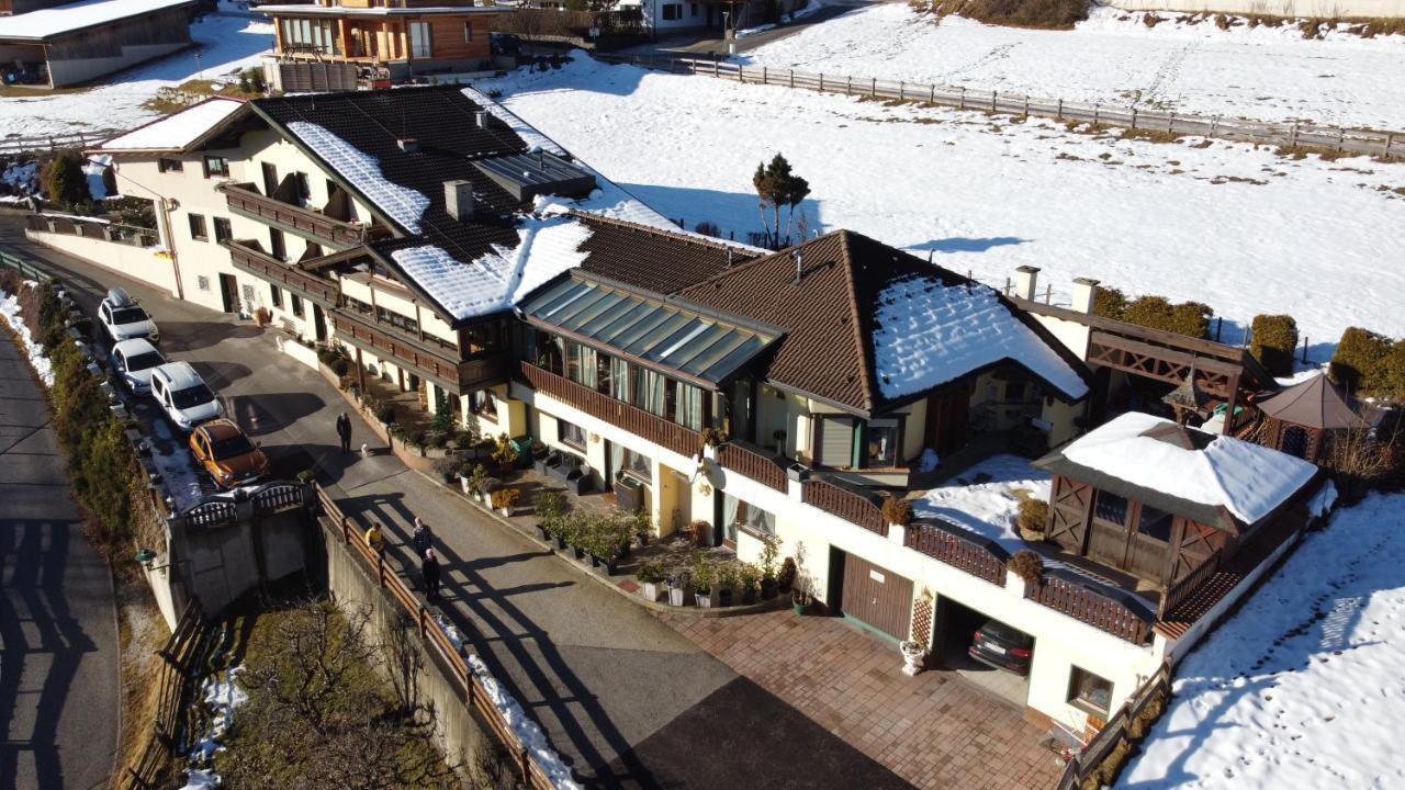 Appartamento Landhaus Toechterle Telfes im Stubai Esterno foto